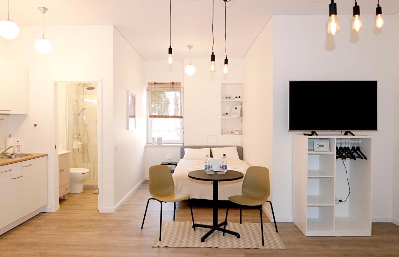Minimalist Studio Old Town Apartments By Hostlovers Kaunas Eksteriør billede