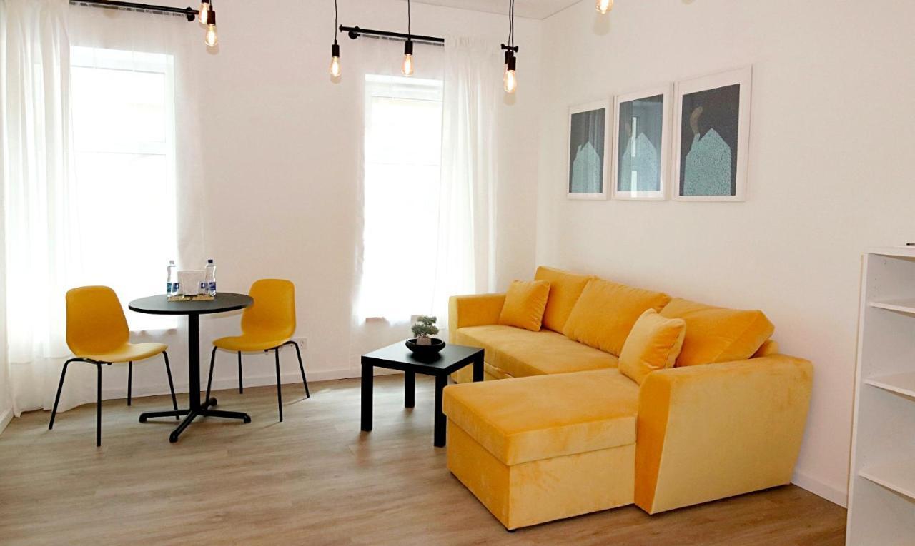 Minimalist Studio Old Town Apartments By Hostlovers Kaunas Eksteriør billede